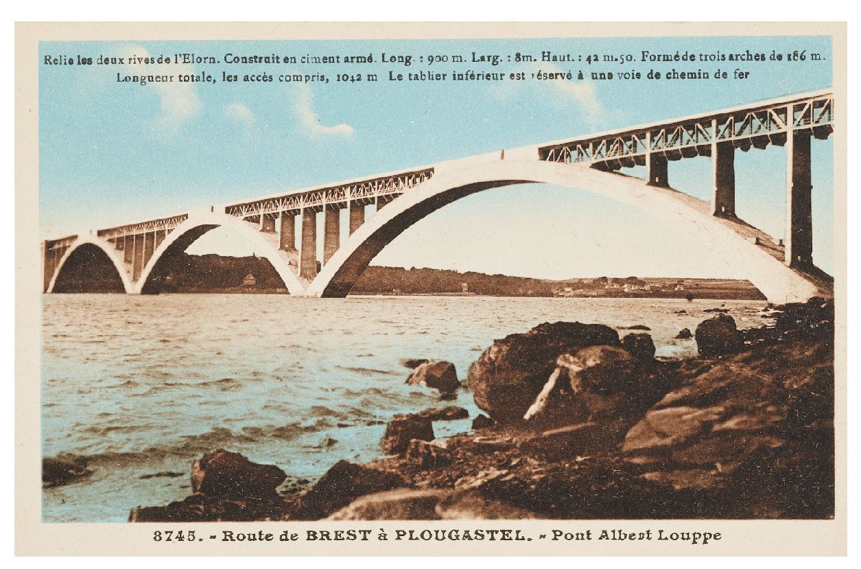 Une carte postale du Pont Albert Louppe entre Brest et Plougastel. Le tablier inférieur est réservé à une voie de chemin de fer qui n'a jamais été mise en service.
